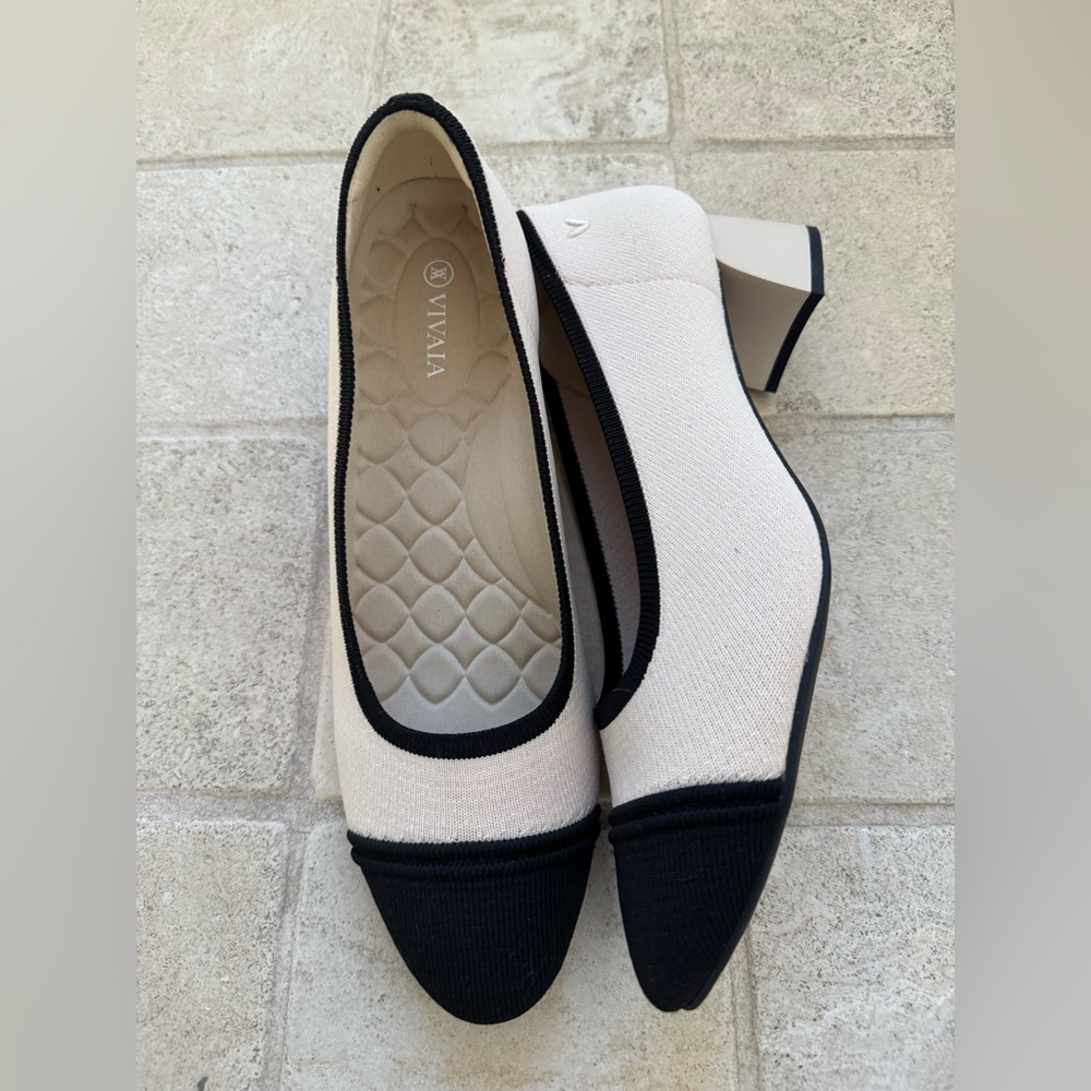 Vivaia NEW round cap toe Julie Pro shoe
